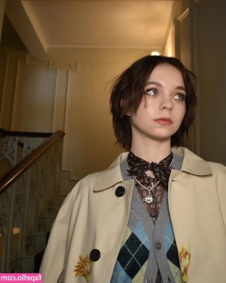 Emma Myers [ emma-myers ] - Make it hard part 1