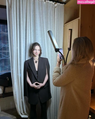 Emma Myers [ emma-myers ] - Should I drop the rest of the videos from this set tonight? 👀 top