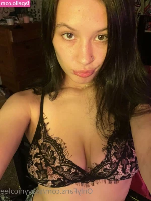 Savannah Saylor [ savannah-saylor ] - Hey guys! Help me reach my target here and I'll post another JOI