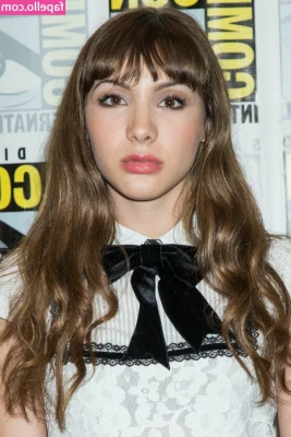 Hannah Marks [ hannah-marks ] - Do you like it sensual or rough? soft or tight? a little of both
