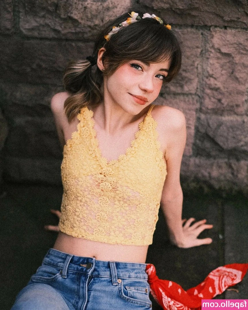 cey_lazuli [ cey-lazuli ] - Anime girl? ^-^
