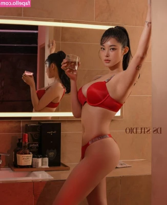 kimgapju - NEW VIDEO SENT TO YOUR DMS!  10 Minute Video - Cum take a nice cool