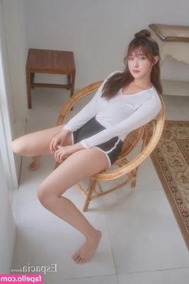 kimgapju - walking around naked is my fav