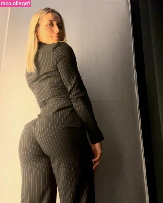 ellenvy - Does this lingerie get your dick harder?