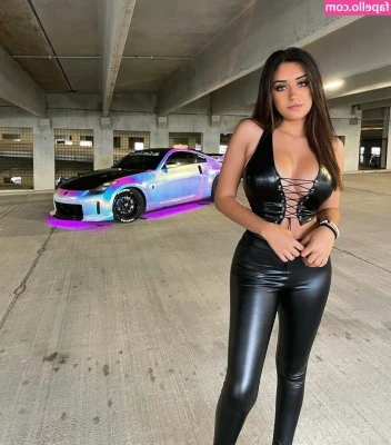 Christina Roki [ christina-roki ] - Message me to get the full length vid 😋😋