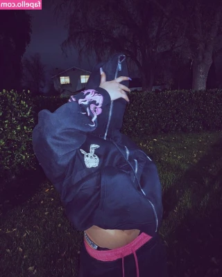 Alyanna Joelle [ alyanna-joelle ] - So how would you like to begin?