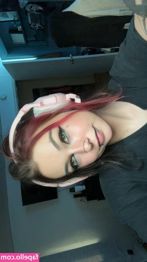 xxangellbabyxx - Thank you so much to my first subscribers. Stay tuned to see me