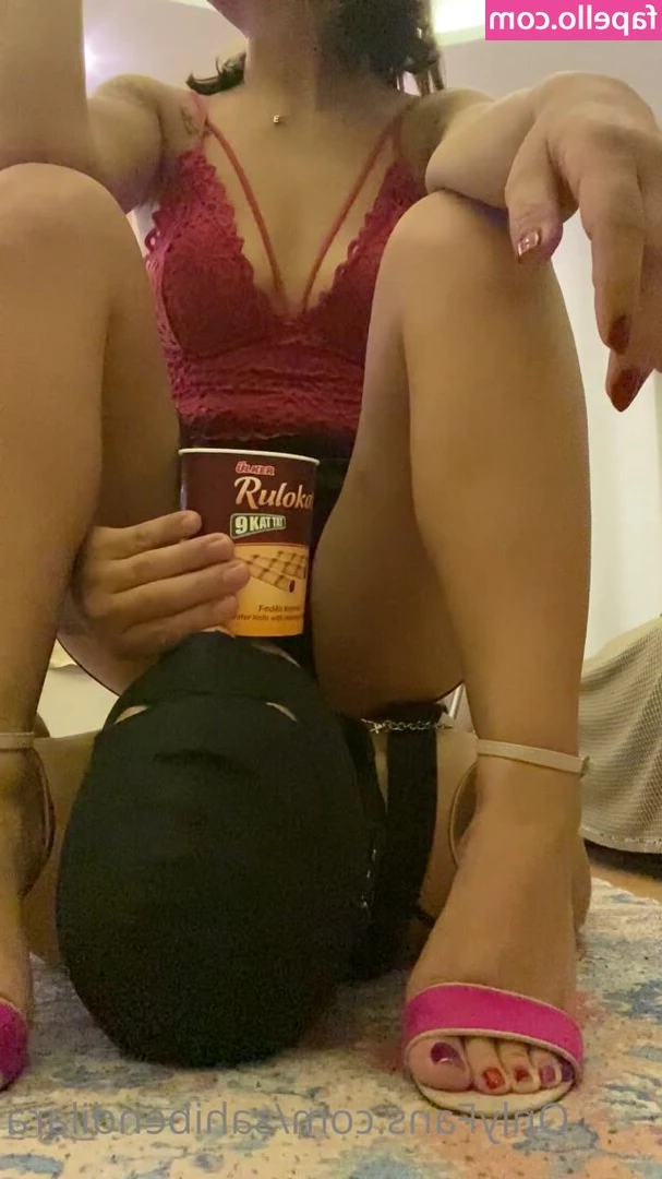sahibendilara - would be cuter with cum hehehe