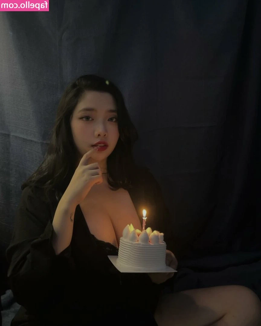 Omulet_t [ omulet-t ] - Gorgeous gorgeous goddess ✨
