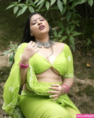Anjali Gaud - I undressed myself, your turn👅