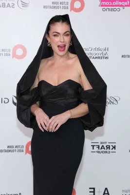 Serinda Swan [ serinda-swan ] - Oooooh aaaahhh