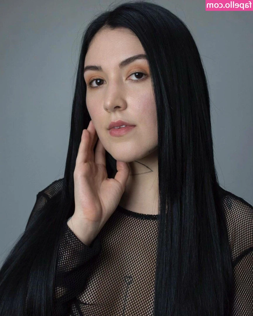 aleeveguilla - Wanna breed my tight hole? 🤤