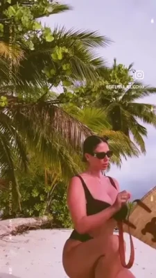 Caterina Milicchio [ caterina-milicchio ] - If only I would of stumbled on your cock instead ... 👅👅👅 