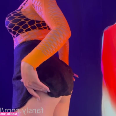Irma La Dulce ASMR [ irma-la-dulce-asmr ] - Tip $25 for full 9 pic set, no pasties pics included!