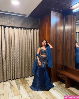 Akshita Rai Shrivastava [ akshita-rai-shrivastava ] - love wearing my dad’s speedo that he gave me