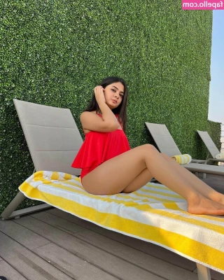Akshita Rai Shrivastava [ akshita-rai-shrivastava ] - Wanna taste?