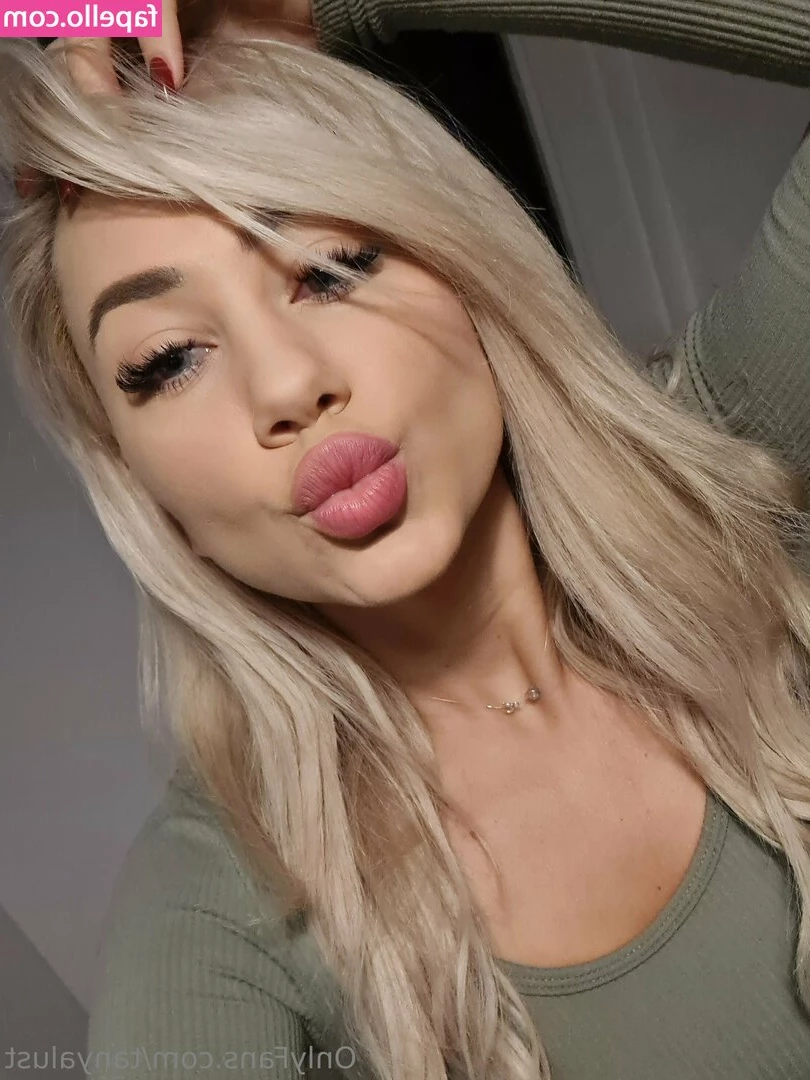 mell_fox [ mell-fox ] - Guess who is here