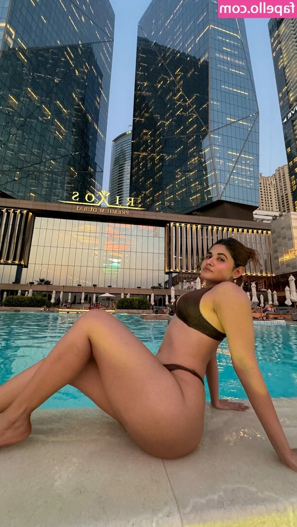 Soniya Singh Khatri [ soniya-singh-khatri ] - vibing per usual