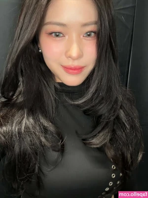 Ryujin - I'm curious... 🤔 What kind of porn movie do you watch?