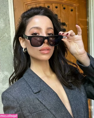 Izabella Alvarez [ izabella-alvarez ] - Sinfully sweet  devilishly delightful