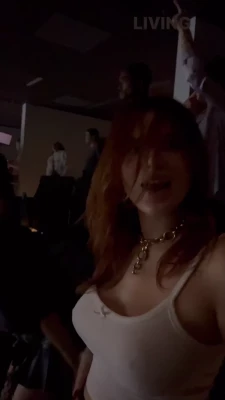 Bella Thorne [ bella-thorne-16 ] - Cum see what all the fuss is about