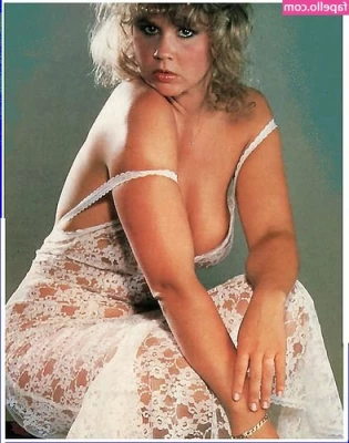Linda Blair [ linda-blair ] - Who s gonna let me shake this ass on you