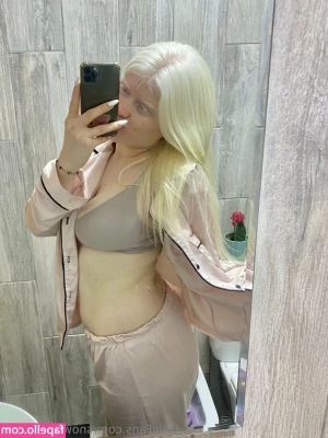 snowwhitebella [ snowwhitebella-1 ] - Sinfully sweet  devilishly delightful