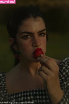 likethebugortheletter - I know your cock hungry for this