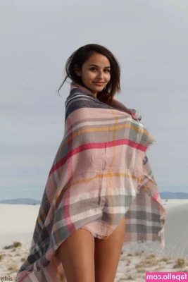 Alejandra Cobos [ alejandra-cobos ] - tiny titty appreciation