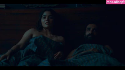 Wamiqa Gabbi [ wamiqa-gabbi ] - Here's another "sneak peek" at my new topless video 10,020 CC'S OF