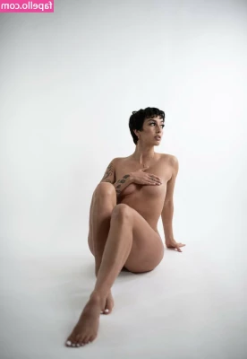 Gianna Evelyn [ gianna-evelyn ] - 18-year-old JT was so skinny  Thank God I ve gained some weight now 