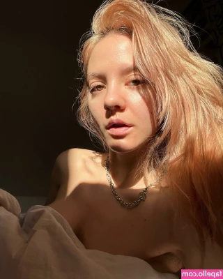 Dora Jar [ dora-jar ] - Want to hear me moan your name   Want to choose how I fuck myself  