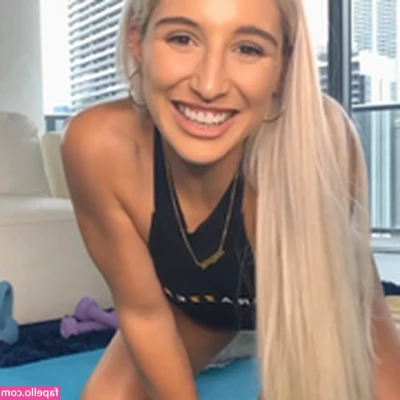 Abella Danger [ abella-danger-1 ] - I'm so horny, send me a private message daddy 😈😈