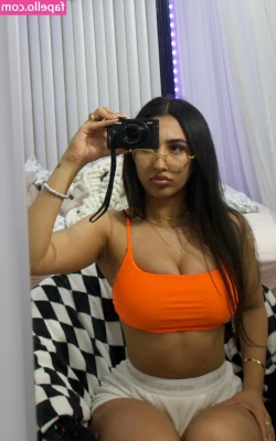 Kareena Bachra [ kareena-bachra ] - It s been a little while since I ve fucked myself in the shower 
