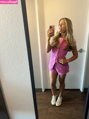 Chloe Rigdon [ chloe-rigdon ] - My birthday soon