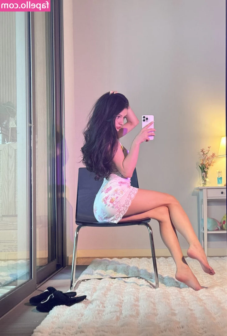 Zeydcarey [ zeydcarey-18 ] - Brats make the cutest playthings 😉
