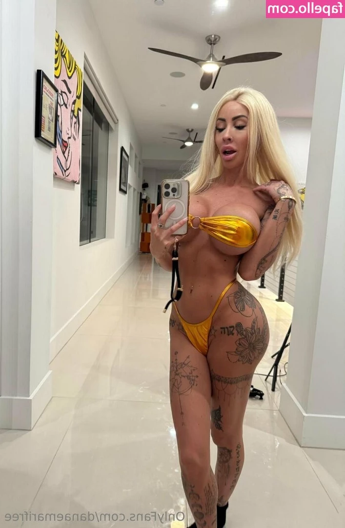danaemarifree - Can you see how tasty my tits are