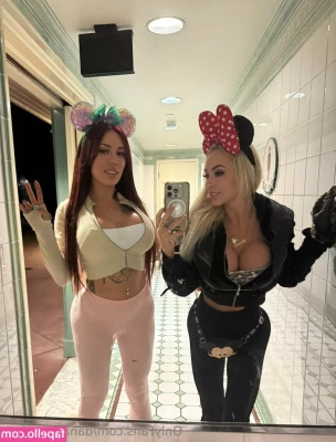 danaemarifree - Que rico se siente que el agua Golpe mis pompis