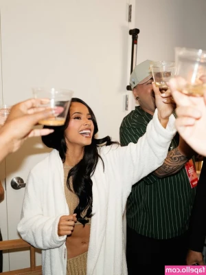 Becky G [ becky-g-1 ] - Hey there 🖤