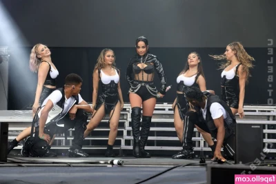 Becky G [ becky-g-1 ] - Much smoke in my lungs and vibrations on my clit,  couldn't imagine