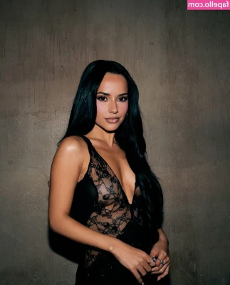 Becky G [ becky-g-1 ] - Empty belly but still a big dad?