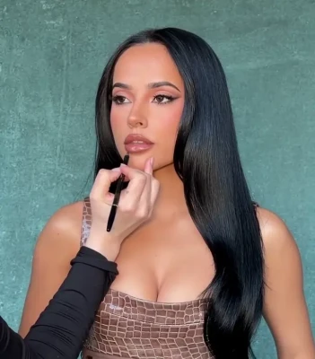 Becky G [ becky-g-1 ] - Frisky Friday Morning. Wishing you a 🔥🔥🔥 day today.