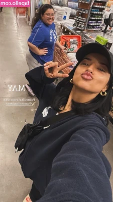 Becky G [ becky-g-1 ] - Merry Christmas Eve! Here’s a lil sneak peak of what you can get in