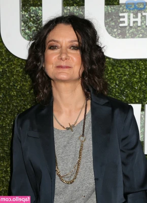 Sara Gilbert [ sara-gilbert ] - Tonight's Crypto Bro show was a huge success! Ended up making it a