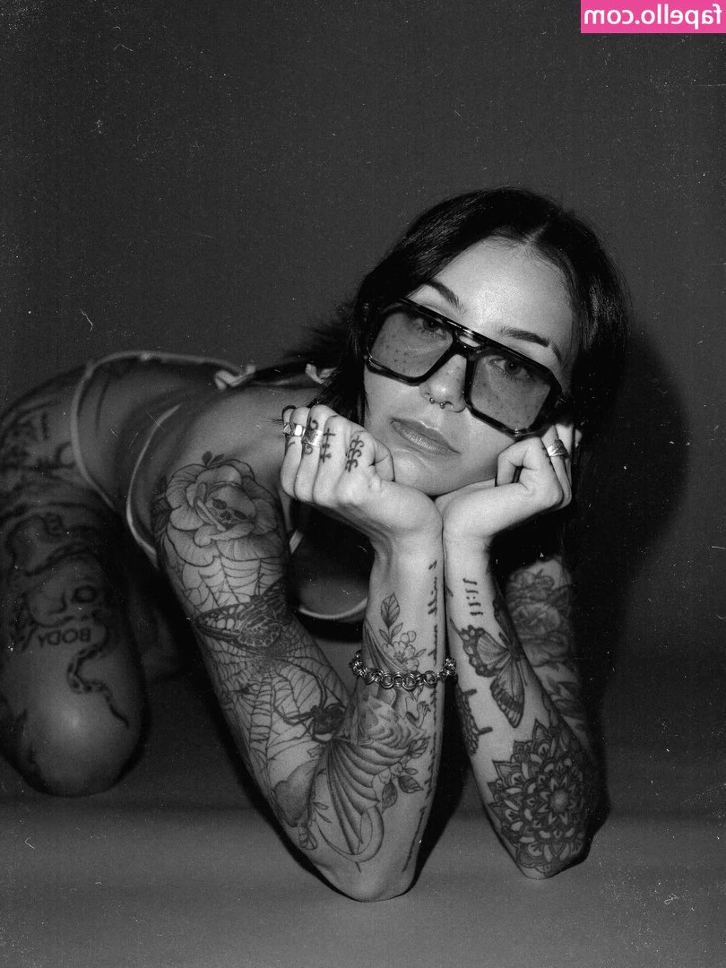 Leahmsharp [ leahmsharp-2 ] - I'm feeling naughty 😈🔥