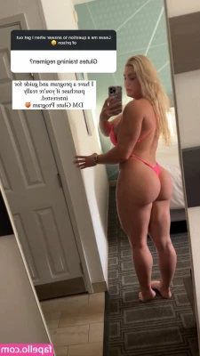 Dr. Colette Larsen [ dr-colette-larsen-1 ] - After shower twerk💅🏻🤪