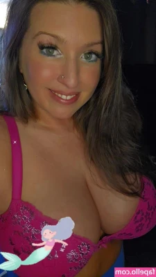 babylittlelo - The idea of my tits growing bigger & bigger to the point where I