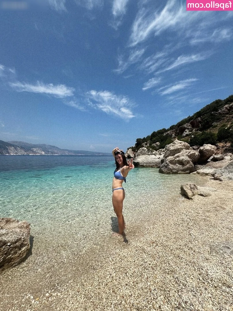 Aitana Bonmatí [ aitana-bonmati ] - Horny girls deserve hard dick🥵 and I’m so damn horny daddy😫