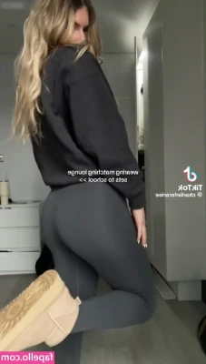 Charlie Ferarie [ charlie-ferarie ] - What panties to wear or no panties?🤔