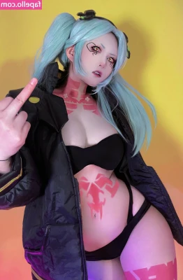 SuperBitchBecky - Umm, I’m not wearing panties 🙄🥵they’re not comfy